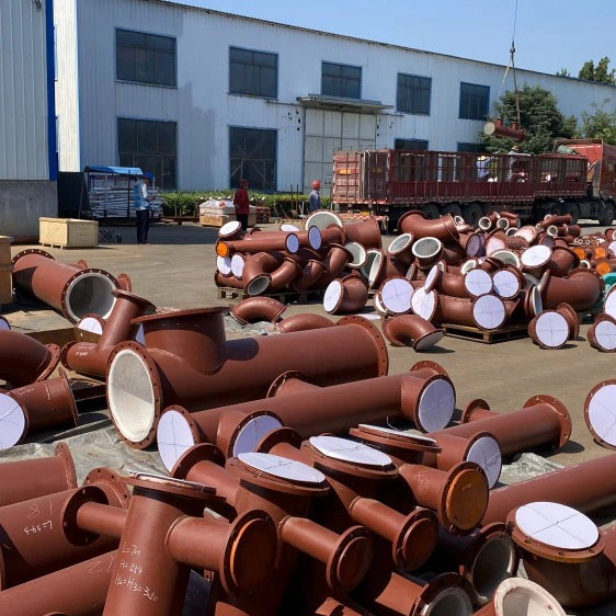 Coude de transfert de milieu chimique doublé de PTFE